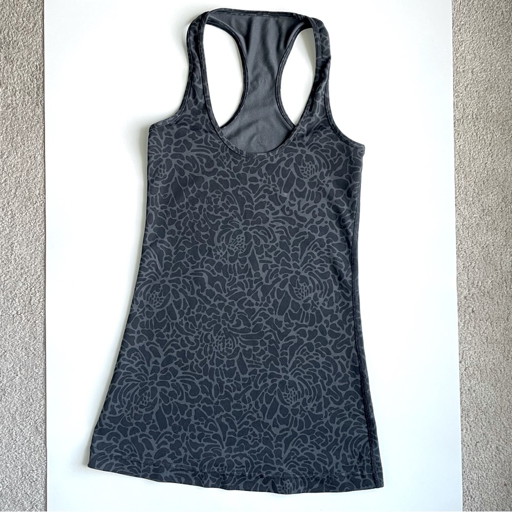 Lululemon - Picture 8 of 10